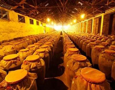 詳解固態(tài)法,液態(tài)法釀酒有什么不同,買酒的時候看這里就能區(qū)分